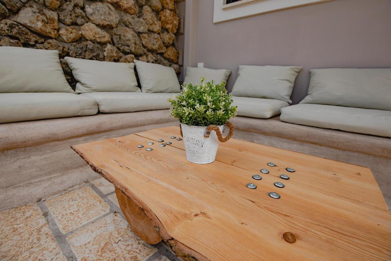 Orraon Lux Aparts Preveza Exterior foto